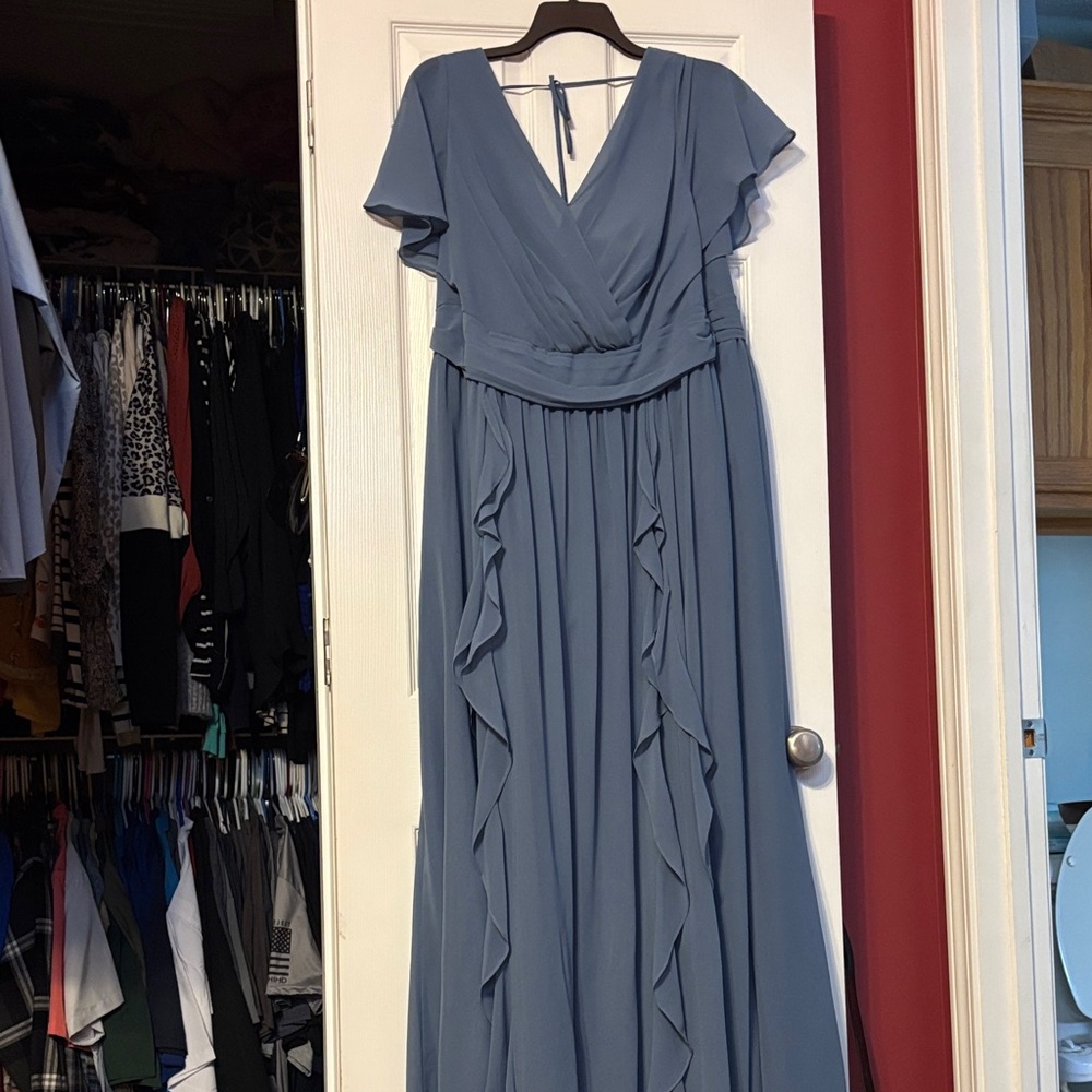 Celebrate DB studio Blue Women's Dress size 22